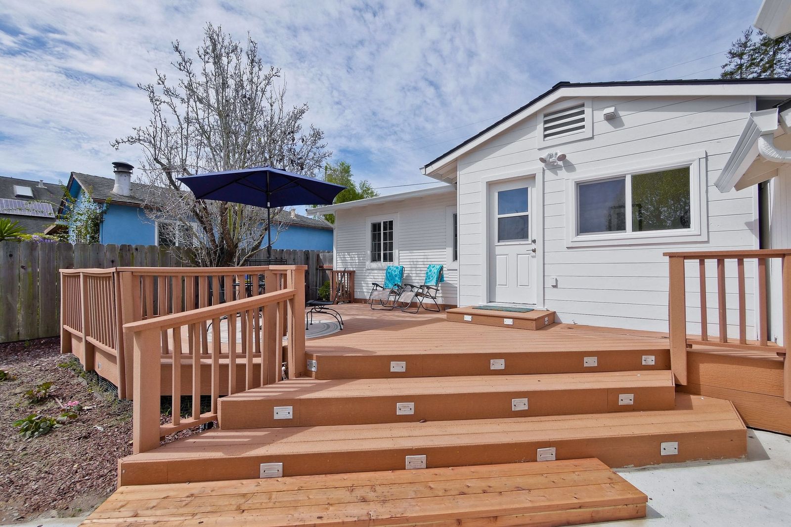 220 Seaside Street-043-33-Backyard