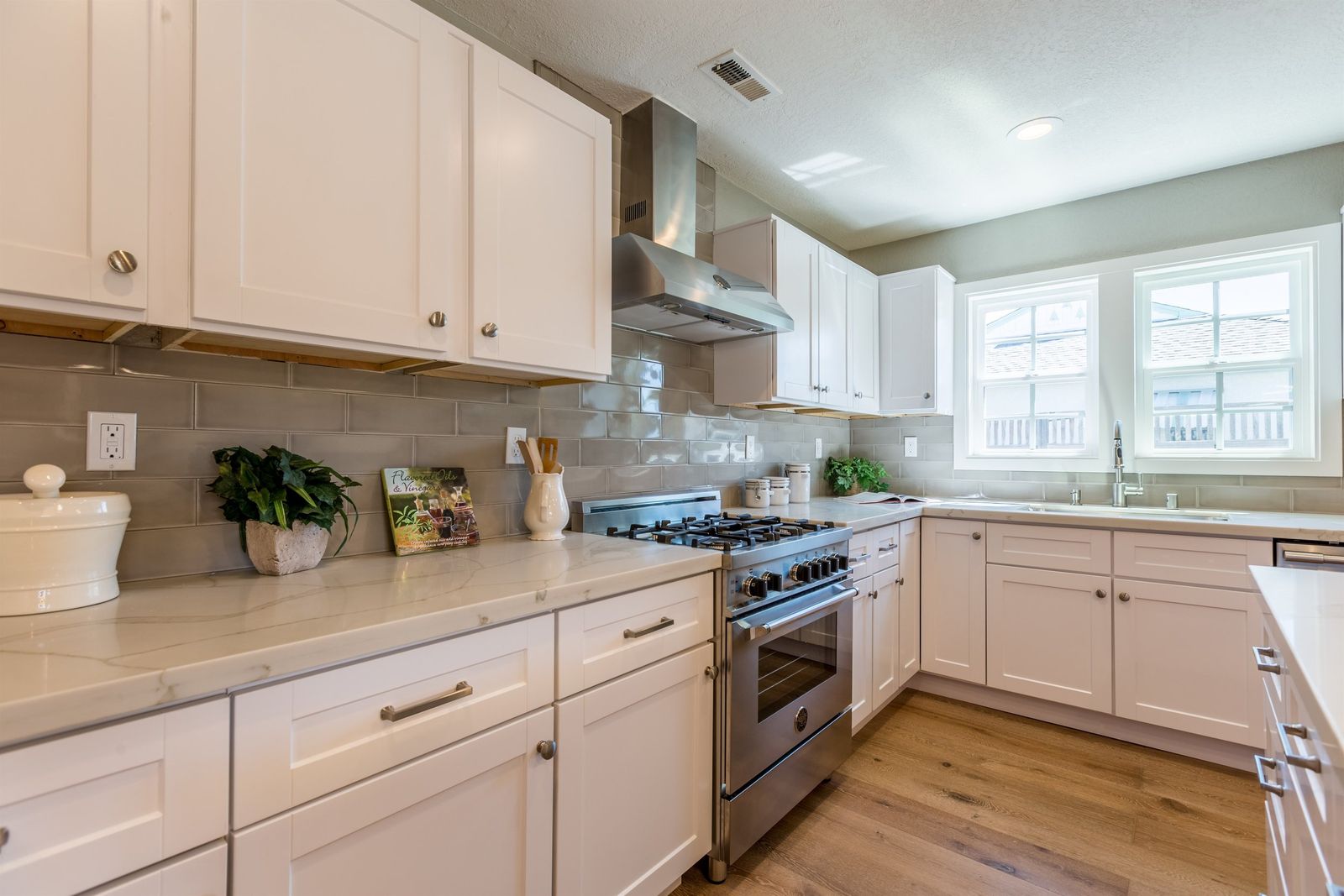 010_Kitchen