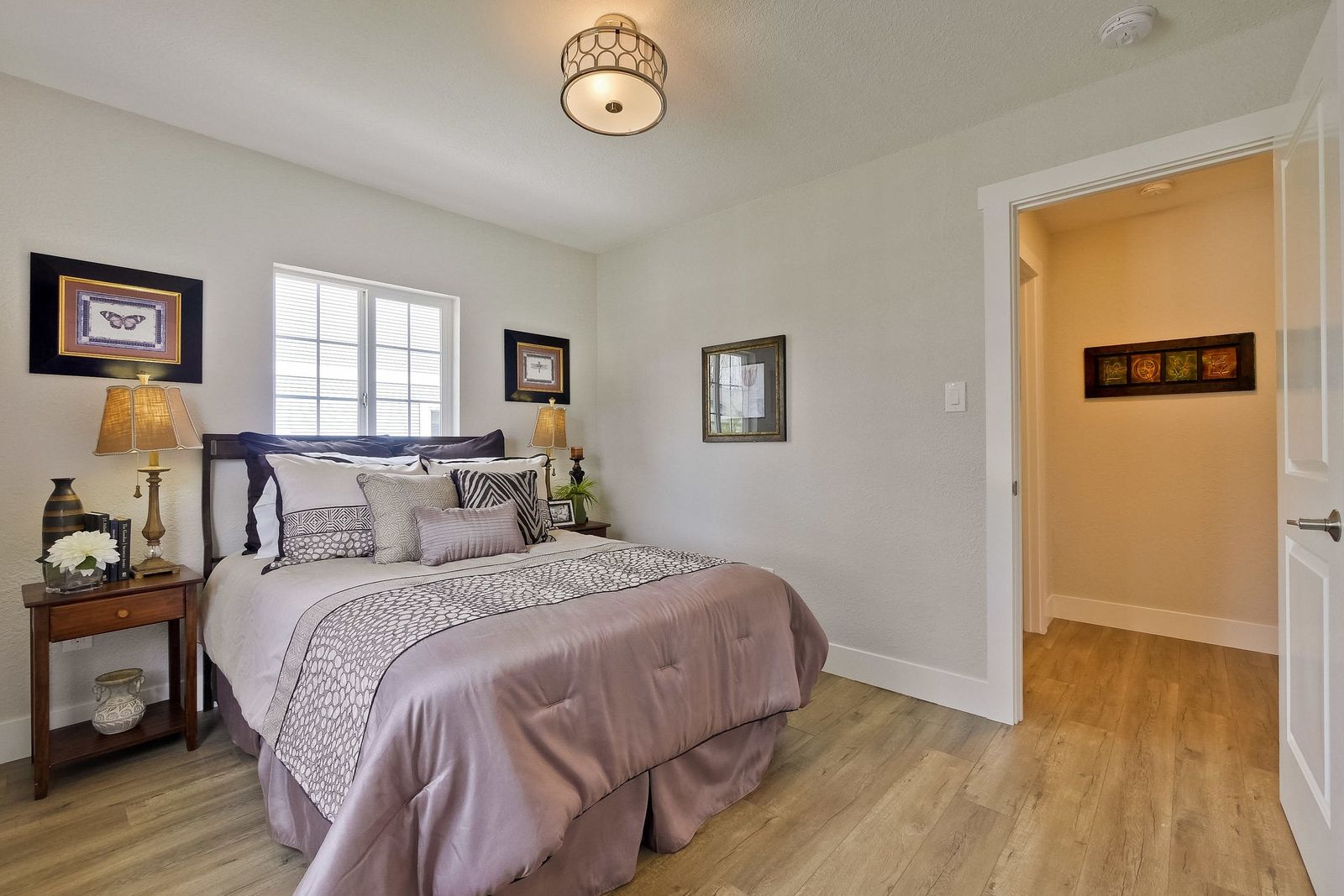 220 Seaside Street-029-69-Bedroom