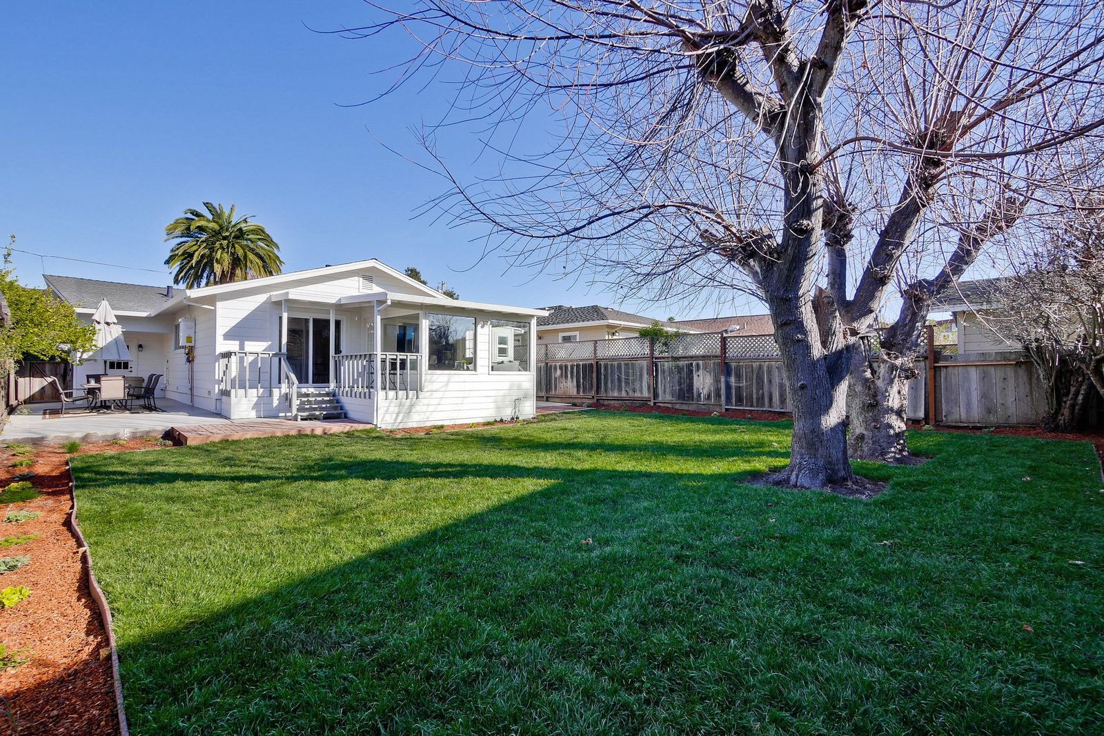 225 Plateau Avenue 054-18-Backyard