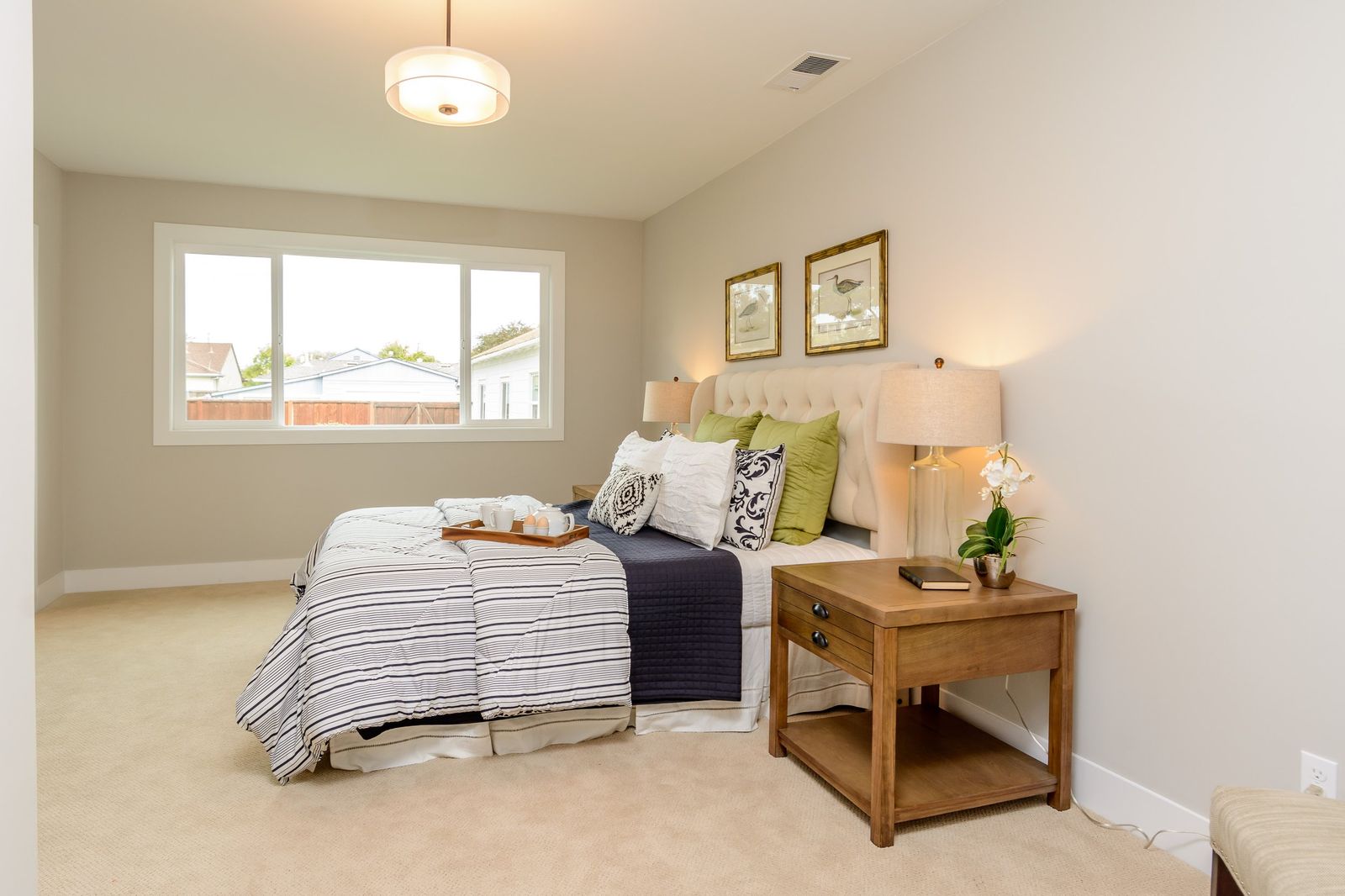 011_Master Bedroom